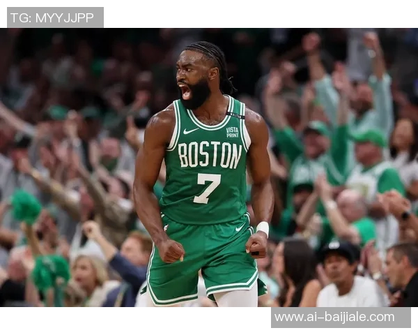 布朗生涯第五次三双超越塔图姆荣登队史第九位成就辉煌